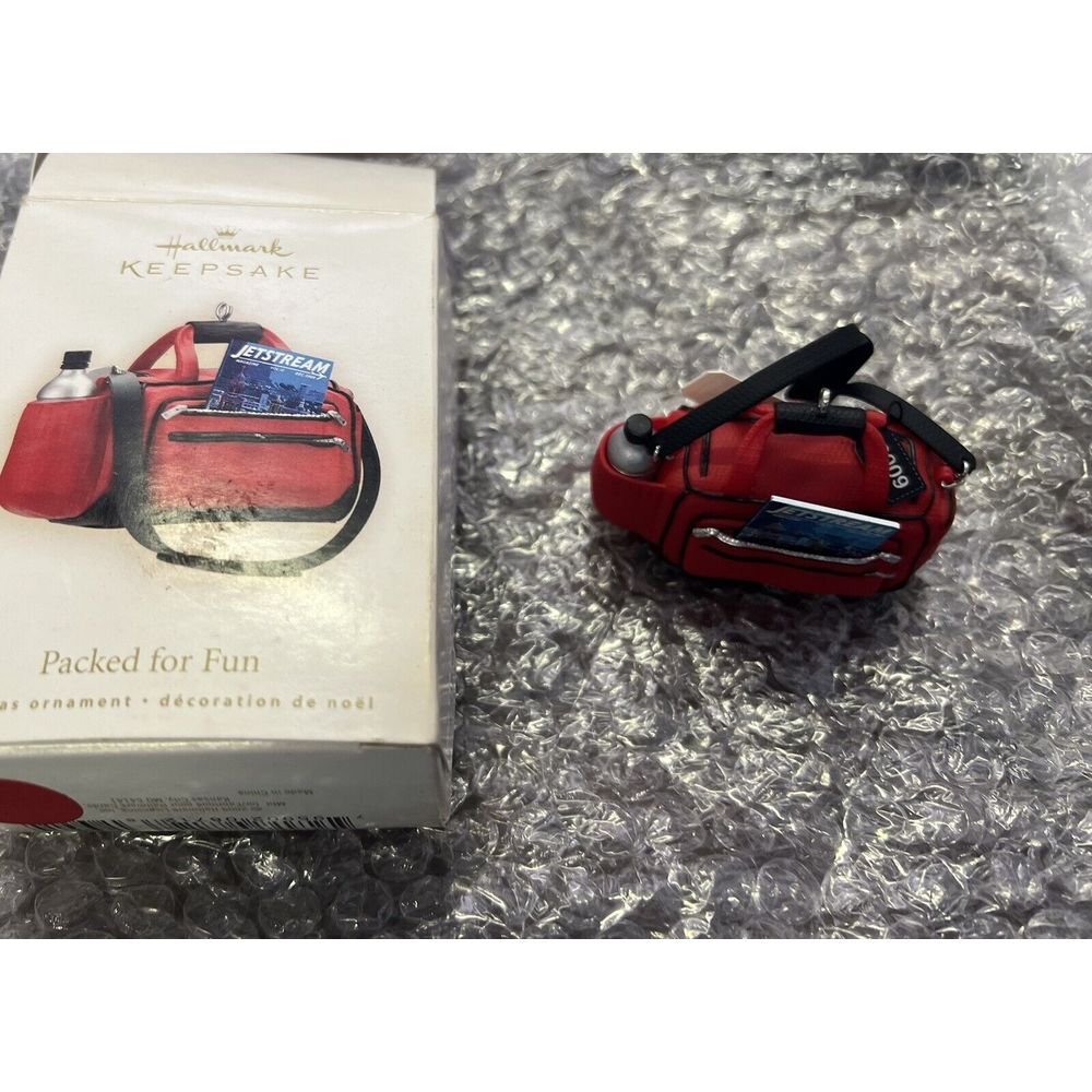 Hallmark Ornament 2009 Packed for Fun Vacation Carry-on Bag
